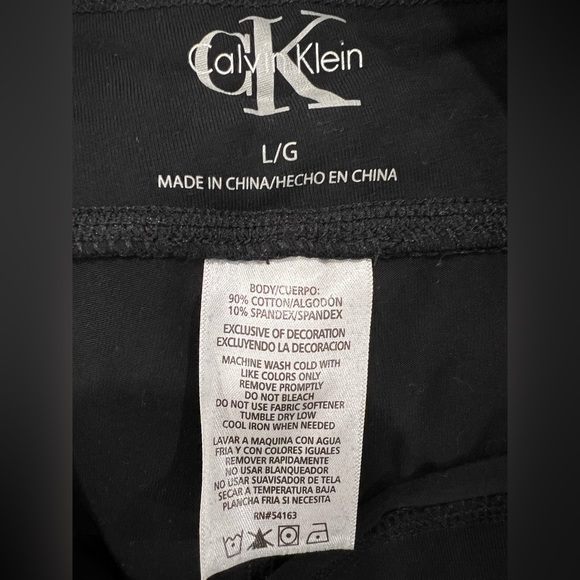 Calvin Klein Cropped Leggings with Pockets NWOT - Picture 5 of 5